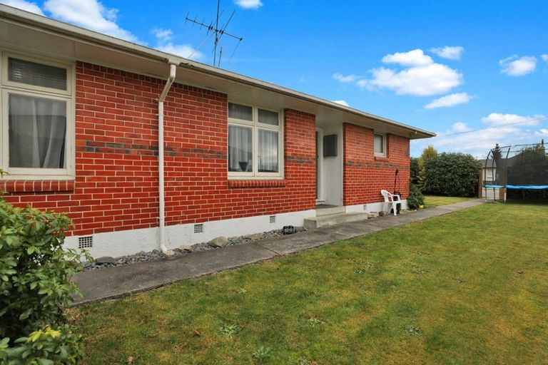 Photo of property in 71 Mcmurdo Street, Tinwald, Ashburton, 7700