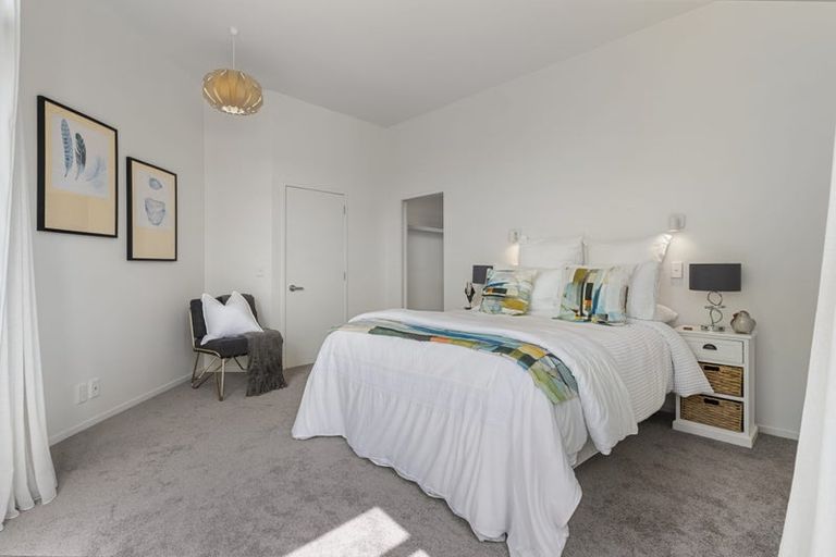 Photo of property in 1/85 Castor Bay Road, Castor Bay, Auckland, 0620