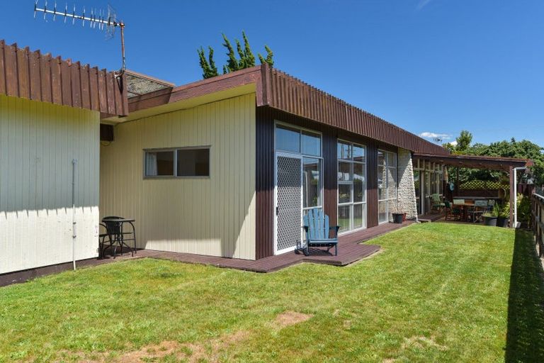 Photo of property in 28 Iles Road, Lynmore, Rotorua, 3010