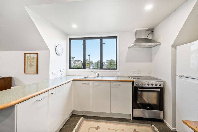 Photo of property in 1/124 Leinster Road, Merivale, Christchurch, 8014