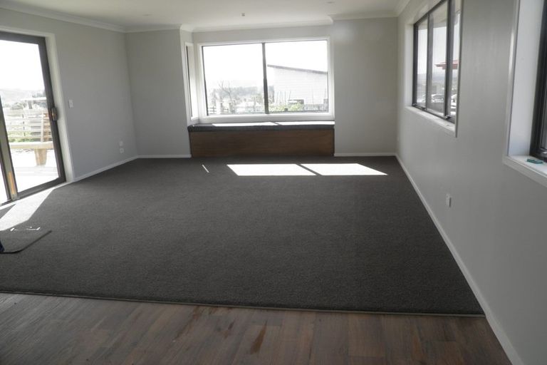 Photo of property in 2 Naho Place, Meremere, Mercer, 2474