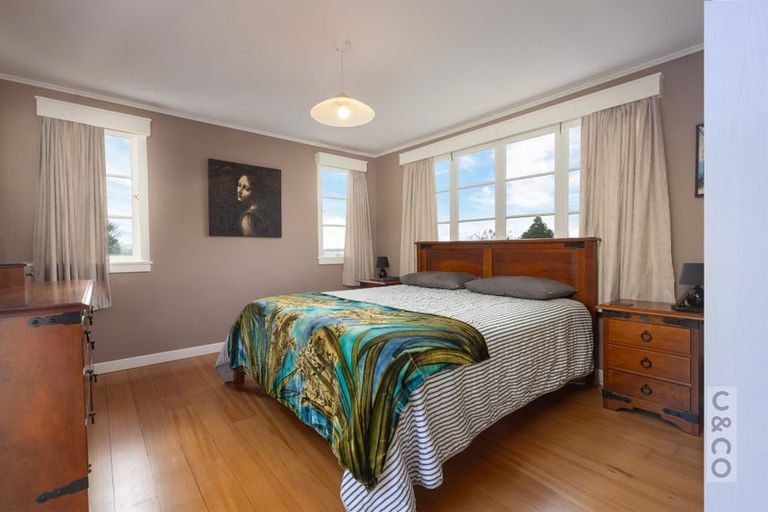 Photo of property in 16 Karaka Street, Helensville, 0800