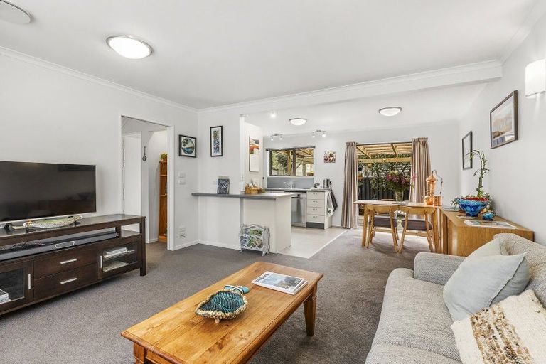 Photo of property in 2/4 Ellesmere Avenue, Miramar, Wellington, 6022