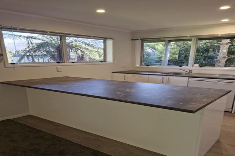 Photo of property in 1/38 Carlisle Road, Browns Bay, Auckland, 0630