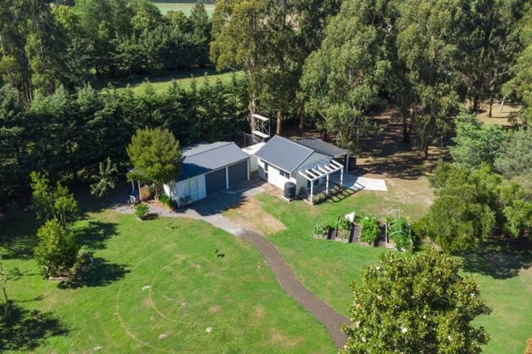 Photo of property in 854 Hoskyns Road, West Melton, Christchurch, 7675