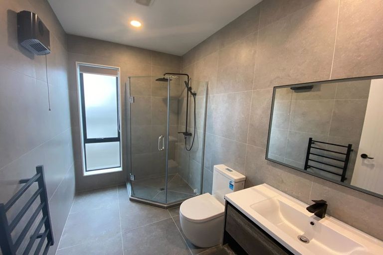 Photo of property in 26 Bine Crescent, Orewa, 0931