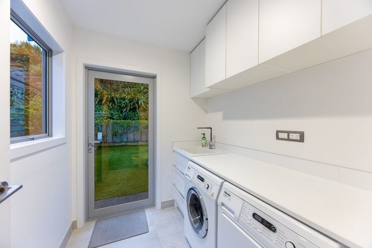 Photo of property in 21 Caldera Drive, Long Bay, Auckland, 0630