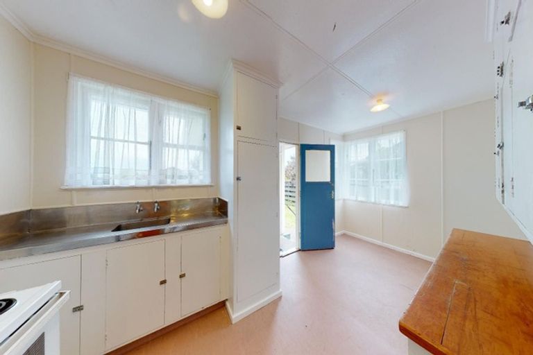 Photo of property in 95 Harper Street, Gonville, Whanganui, 4501