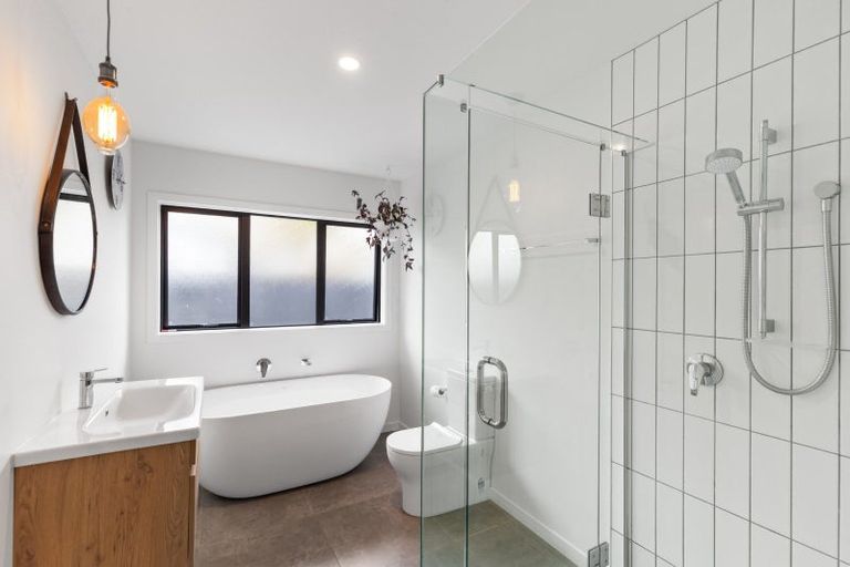 Photo of property in 23 Quinn Road, Levin, 5510