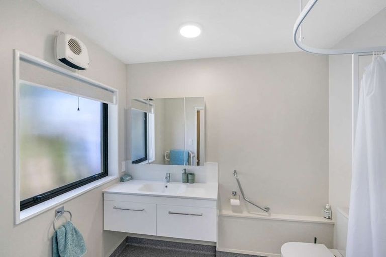 Photo of property in St Lukes Village, 196 Vigor Brown Street, Napier South, Napier, 4110