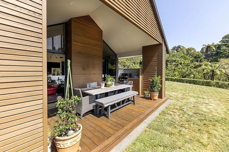 Photo of property in 10 Pike Place, Ferndale, New Plymouth, 4310