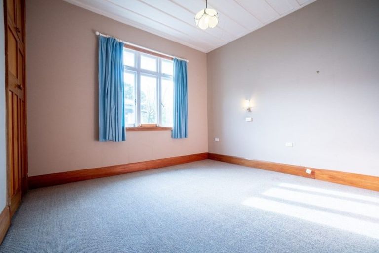 Photo of property in 18 Bryant Street, Takaro, Palmerston North, 4412