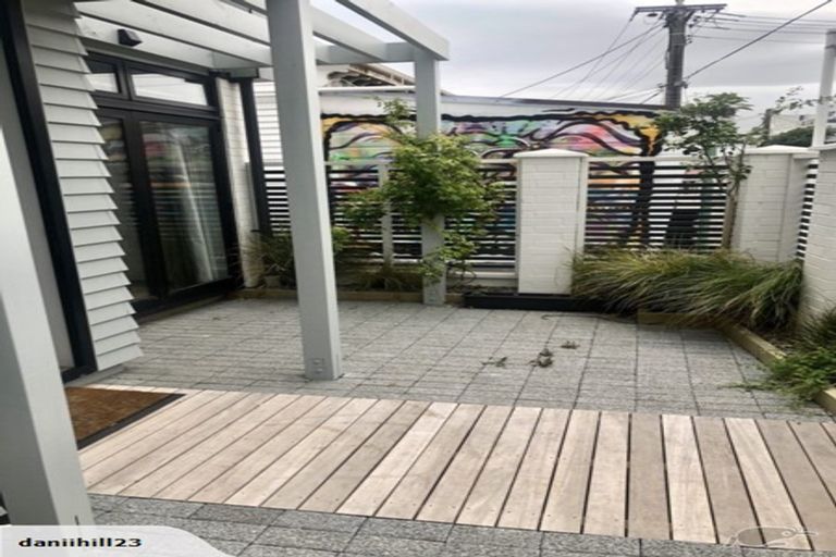 Photo of property in 82a Wallace Street, Mount Cook, Wellington, 6021