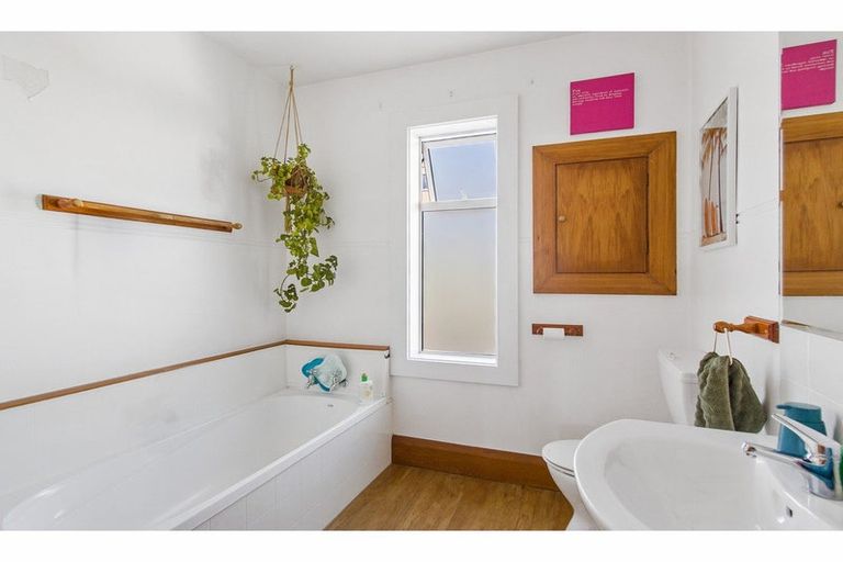 Photo of property in 22 Grasmere Street, Waimataitai, Timaru, 7910