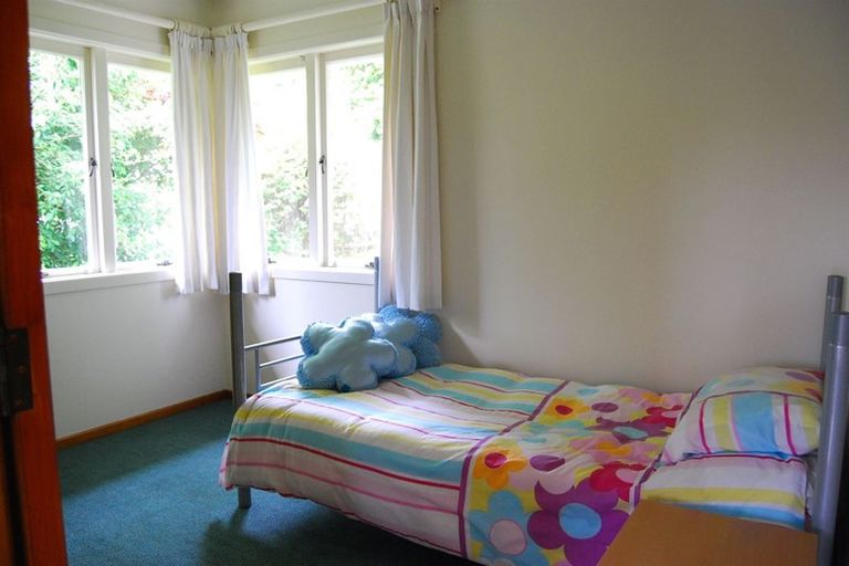 Photo of property in 74 Kervil Avenue, Te Atatu Peninsula, Auckland, 0610