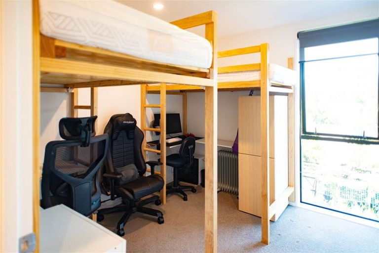 Photo of property in 55 Miromiro Street, Broomfield, Christchurch, 8042