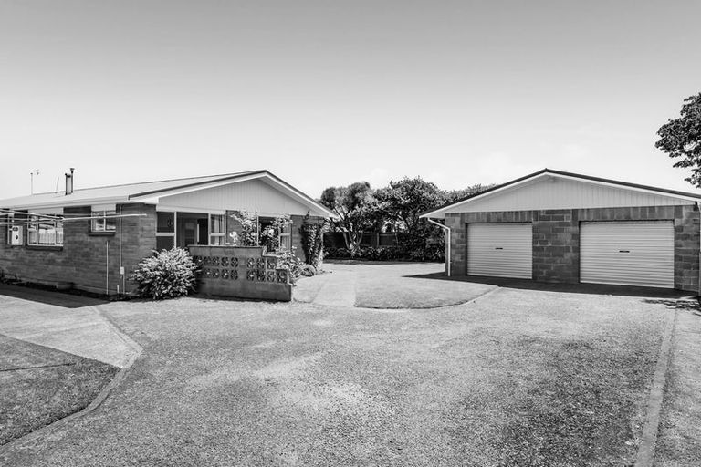 Photo of property in 54 Murray Avenue, Hawera, 4610