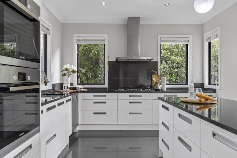 Photo of property in 21 Mataroa Crescent, Flagstaff, Hamilton, 3210