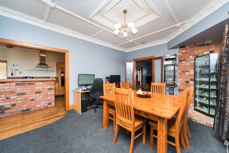Photo of property in 161 Featherston Street, Takaro, Palmerston North, 4410