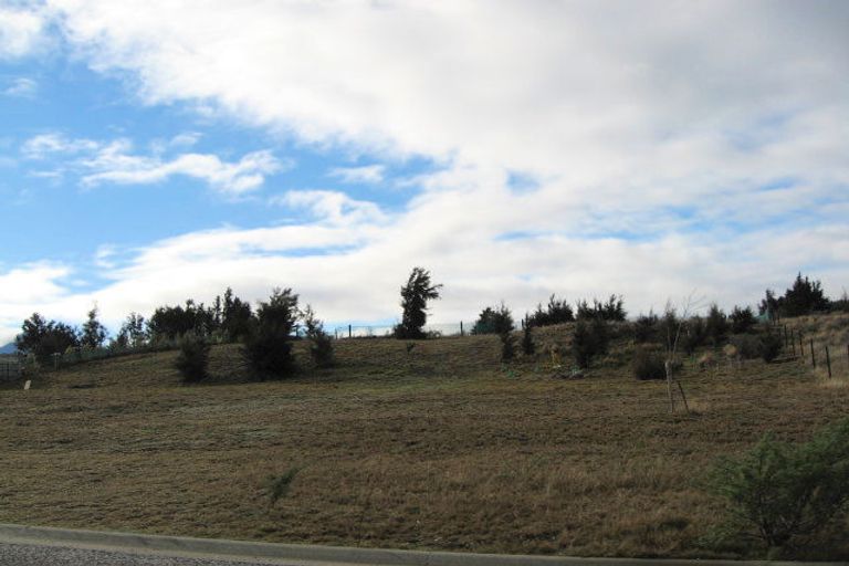 Photo of property in 10 Mount Gold Place, Wanaka, 9305