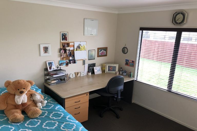 Photo of property in 3 Idris Court, The Gardens, Auckland, 2105