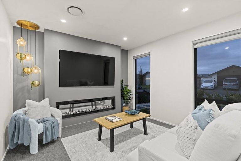 Photo of property in 1 Agathis Crescent, Wigram, Christchurch, 8025