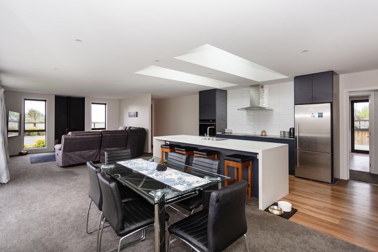 Photo of property in 88 Weston Road, Weston, Oamaru, 9401