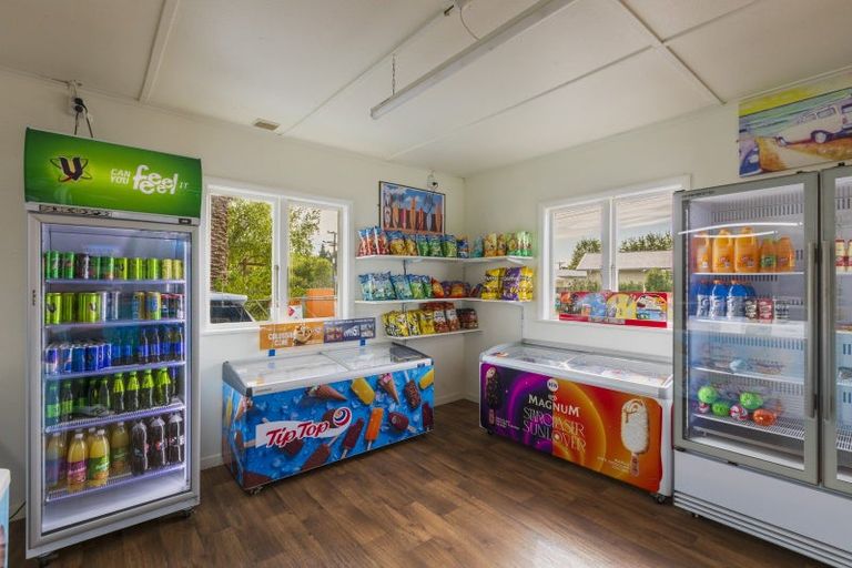 Photo of property in 11 Abercromby Street, Porangahau, 4293