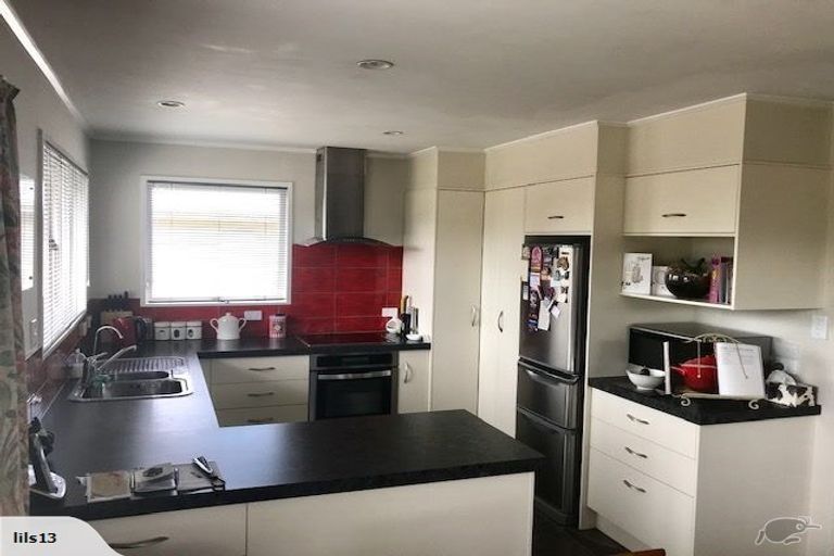 Photo of property in 36 Shelton Place, Feilding, 4702