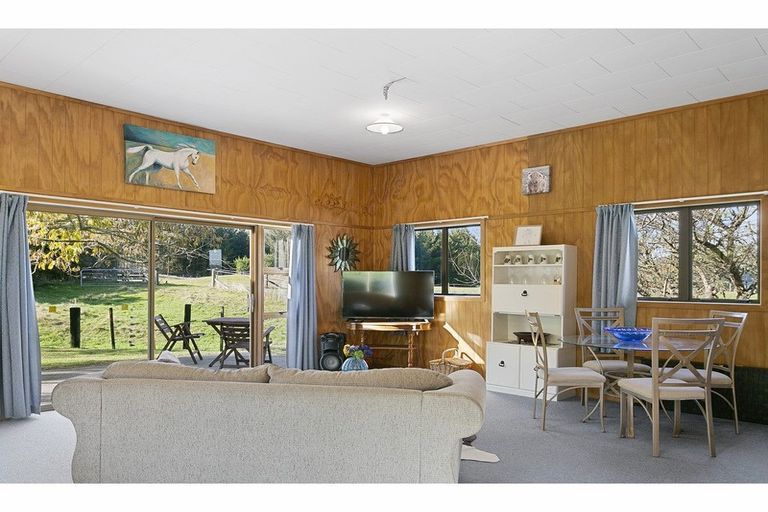 Photo of property in 4/864 Whangamata Road, Kinloch, Taupo, 3377