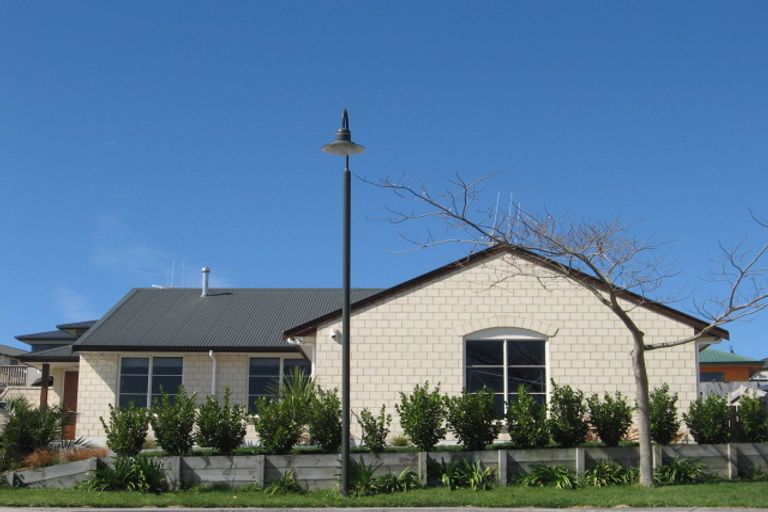 Photo of property in 9 Cram Court, Welcome Bay, Tauranga, 3112