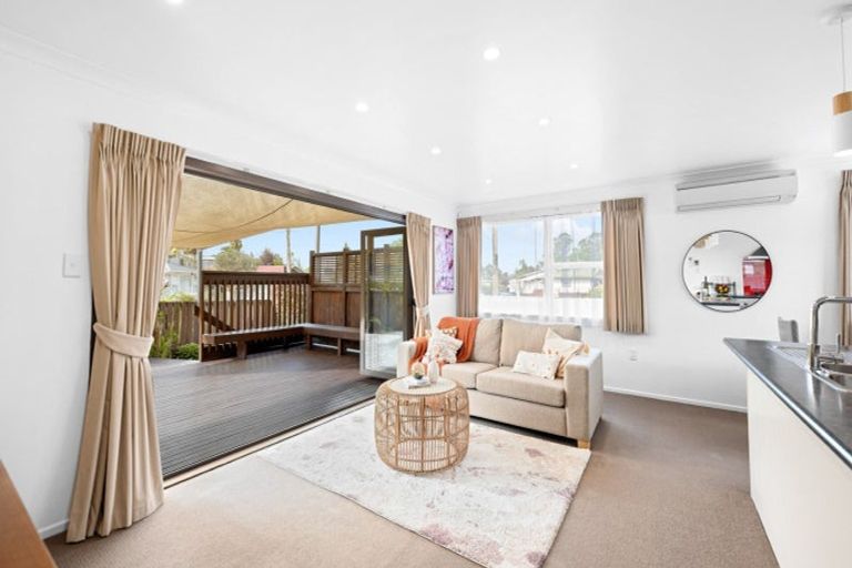 Photo of property in 27 Manapouri Place, Glenview, Hamilton, 3206