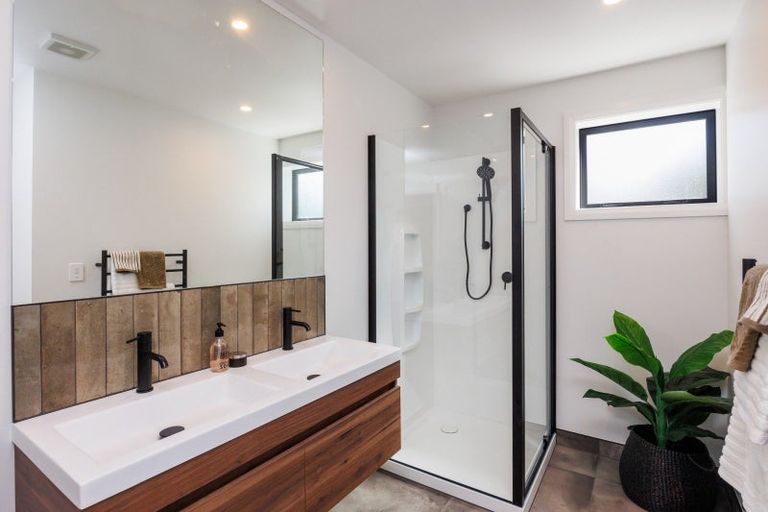 Photo of property in 12a Busby Place, Awapuni, Palmerston North, 4412