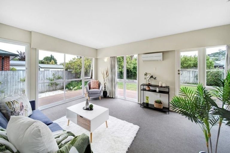 Photo of property in 1/23 Landsdowne Terrace, Cashmere, Christchurch, 8022