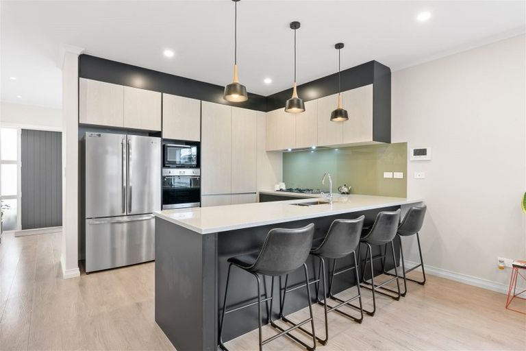 Photo of property in 14 Rauaruhe Road, Karaka, Papakura, 2113