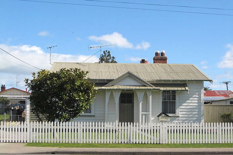 Photo of property in 34 Tavistock Road, Waipukurau, 4200