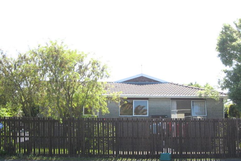 Photo of property in 2/73 Solomon Avenue, Redwood, Christchurch, 8051