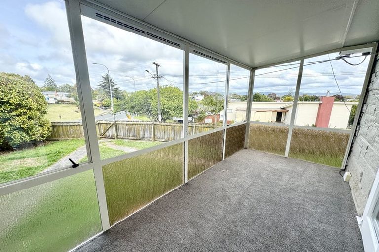 Photo of property in 74 Mcleod Road, Te Atatu South, Auckland, 0610