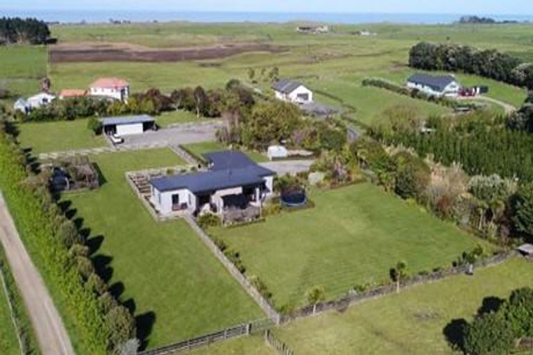 Photo of property in 97 Seafield Road, Westmere, Whanganui, 4574