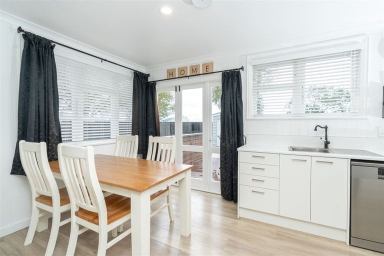 Photo of property in 4 Robertson Place, Rukuhia, Hamilton, 3282