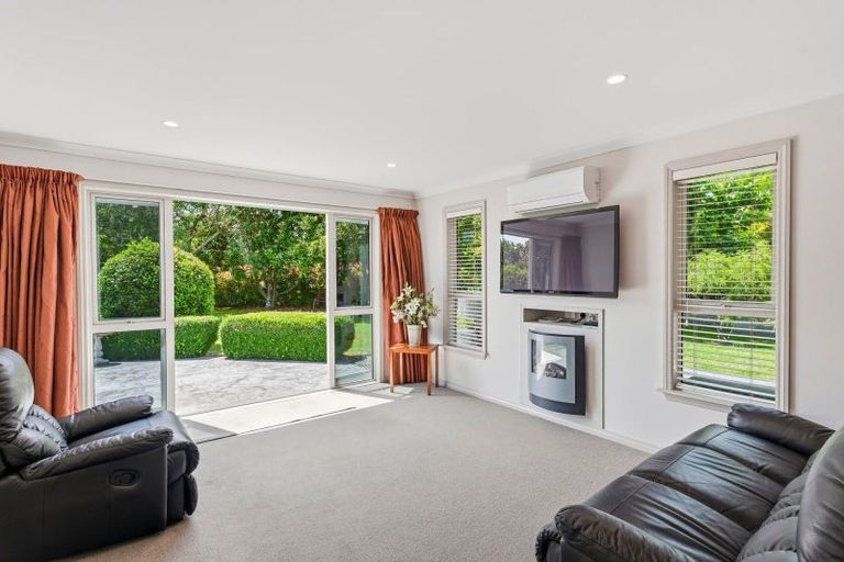 Photo of property in 7 Tunbridge Wells, Ohau, Levin, 5570