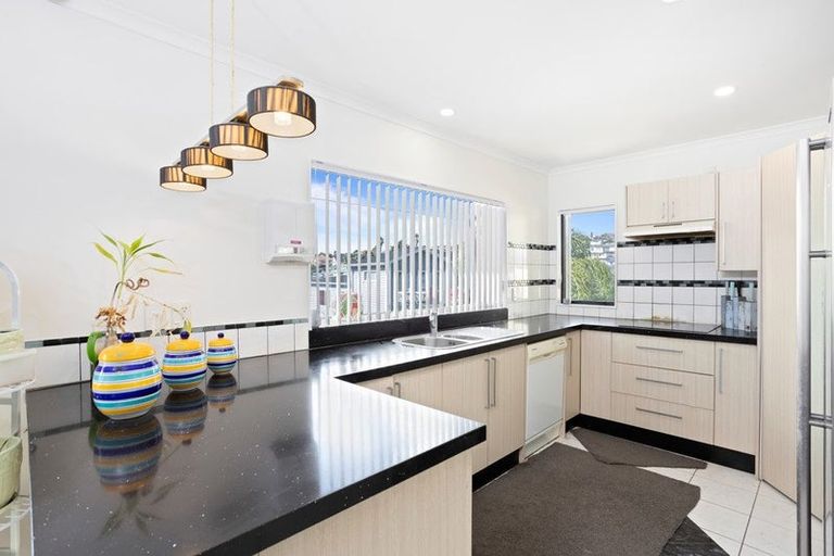 Photo of property in 26 The Enclave, Totara Heights, Auckland, 2105