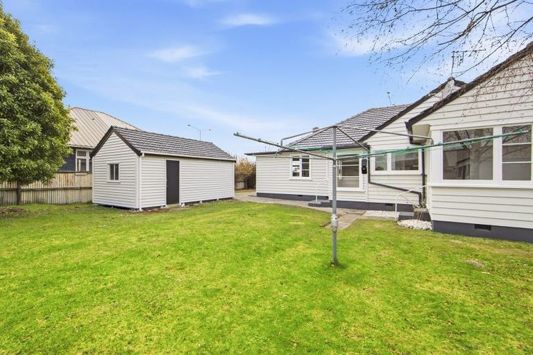 Photo of property in 193 Main North Road, Redwood, Christchurch, 8051