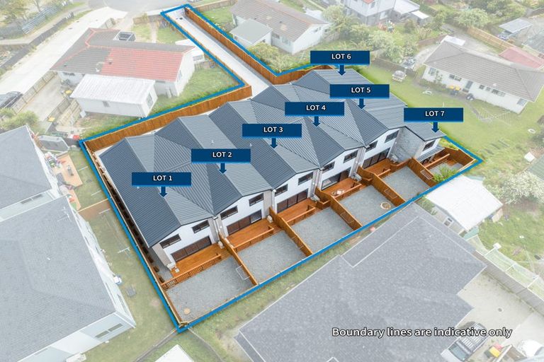 Photo of property in 20 Sabot Place, Massey, Auckland, 0614