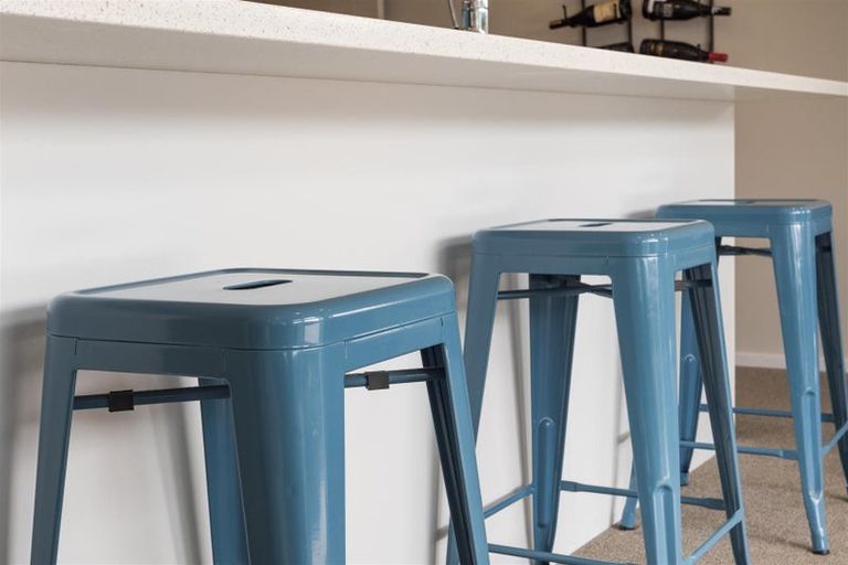 Photo of property in 10 Mcilwaine Place, Marton, 4710