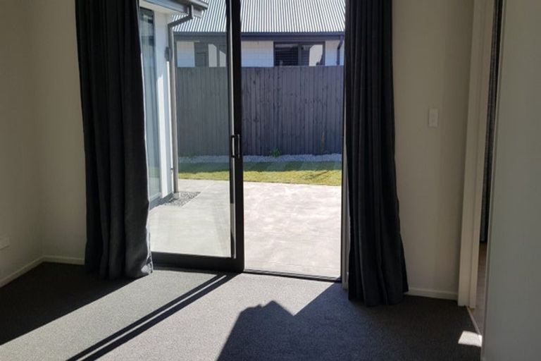 Photo of property in 23 Mcquillan Avenue, Woodend, 7610