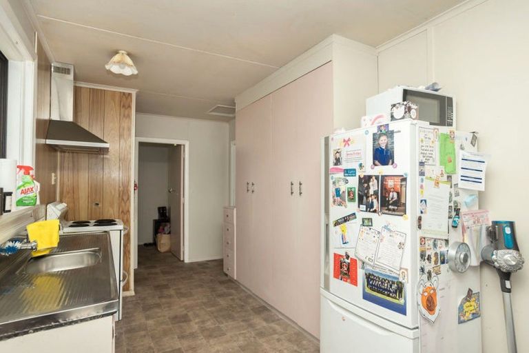 Photo of property in 56 Tennyson Street, Dannevirke, 4930