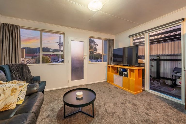 Photo of property in 6/100 Martin Street, Wallaceville, Upper Hutt, 5018