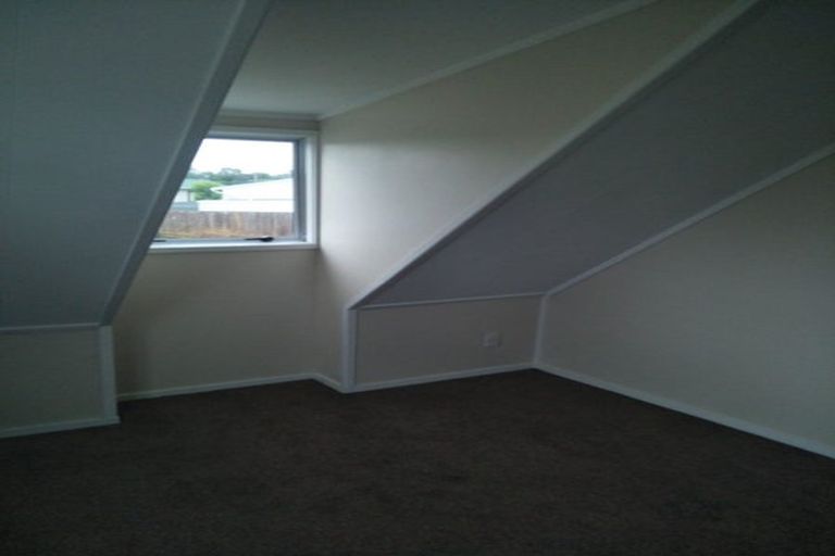 Photo of property in 1/24 Solveig Place, Randwick Park, Auckland, 2105