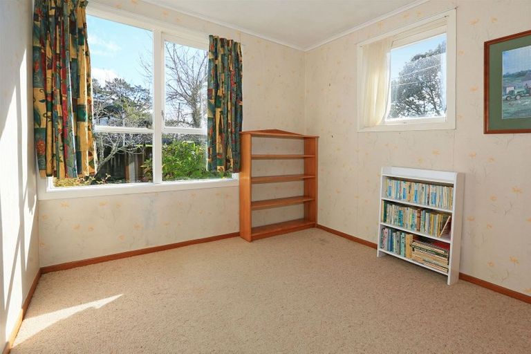 Photo of property in 274 Sturges Road, Henderson, Auckland, 0612